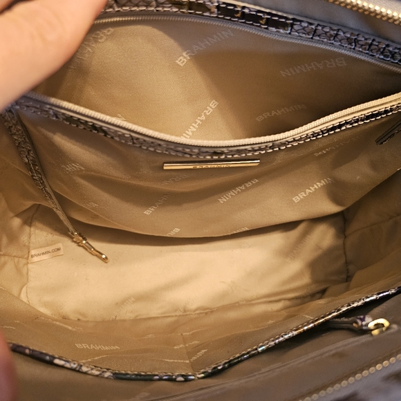 Brahmin handbag with matching wallet - Picture 3 of 6